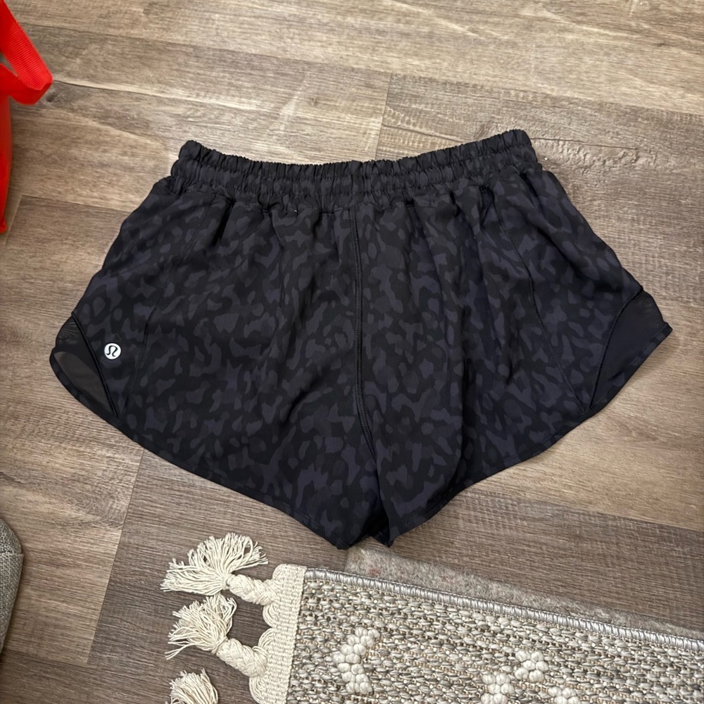 Lululemon Hotty Hot - black leopard